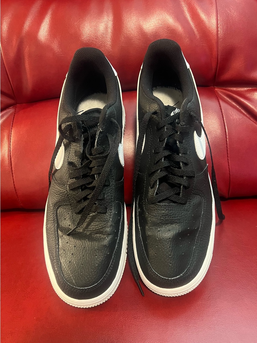 Nike Sneakers - Picture 3 of 9